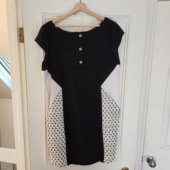 Jennifer Glasgow - Linen dress - Picture 2 of 7